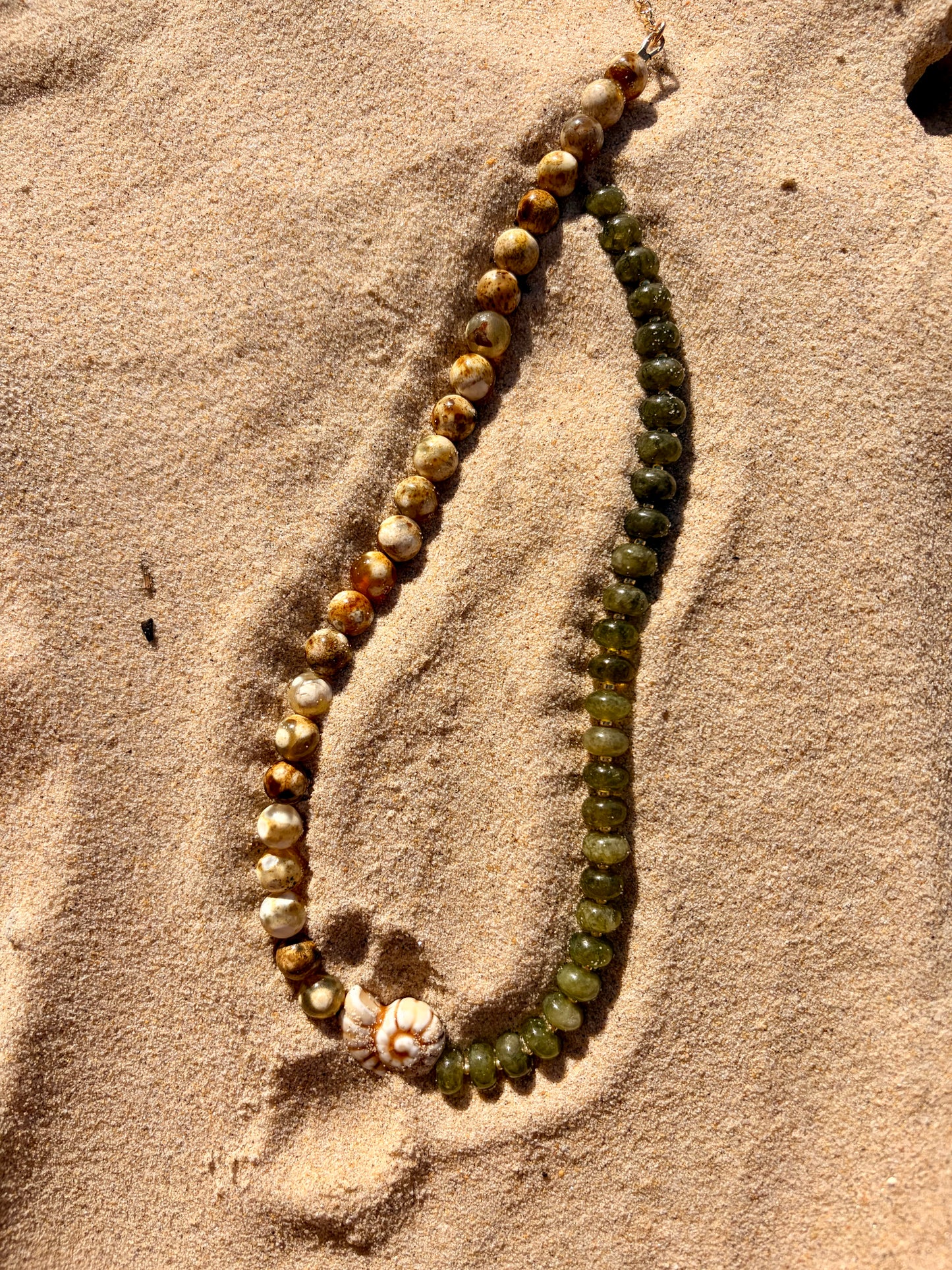 Pandanas Necklace