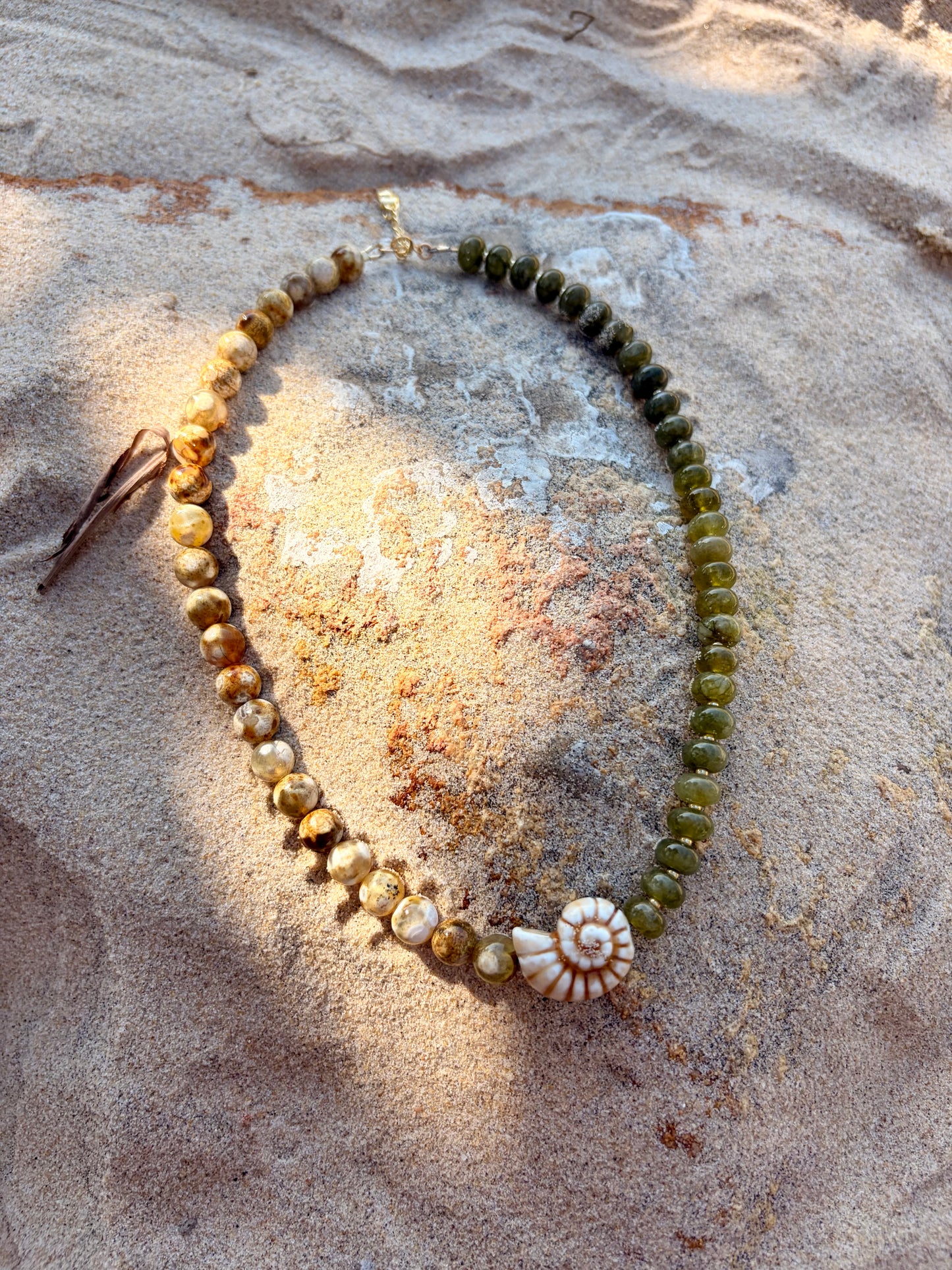 Pandanas Necklace